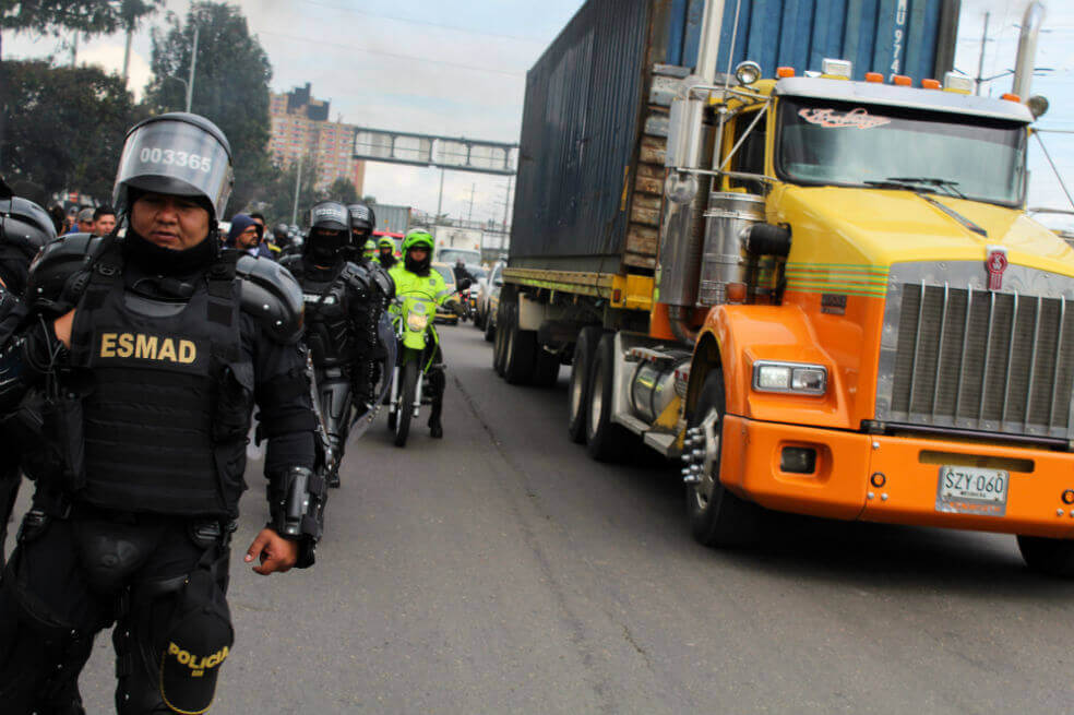 Cálculos de los manifestantes dan cuenta de 45.000 licencias suspendidas a transportadores. / Jorge Londoño