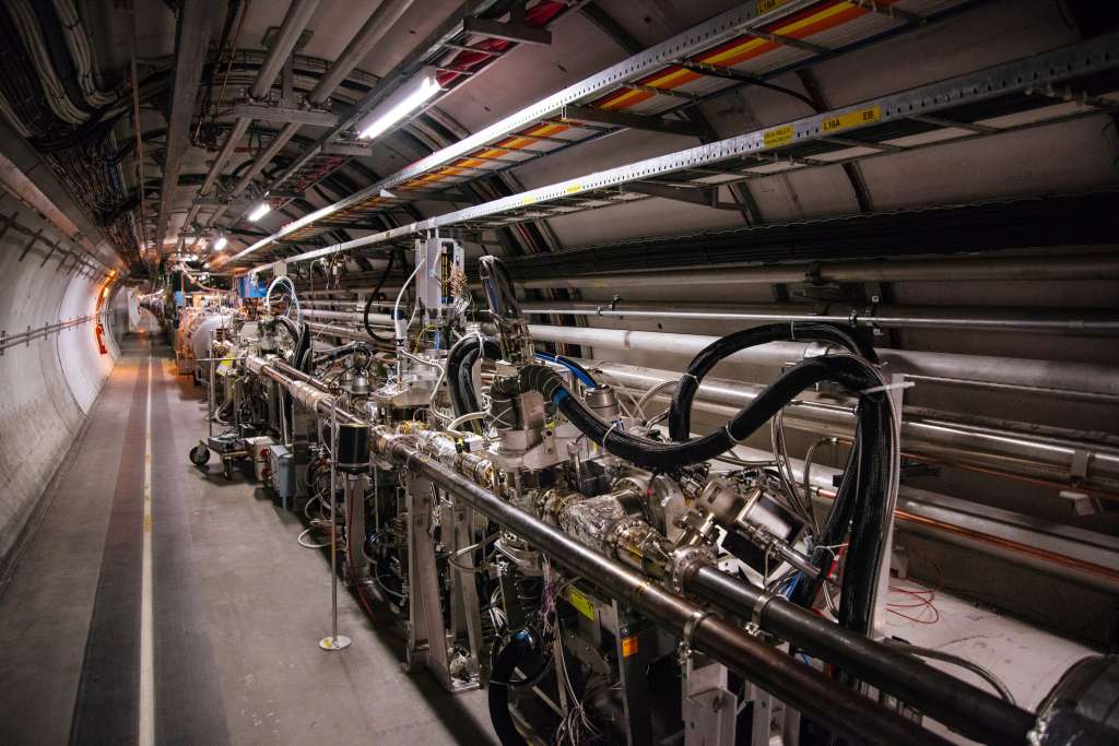 El descubrimiento se realizó con la colaboración de TOTEM el más grande acelerador de partículas del Centro Europeo para la Investigación Nuclear.