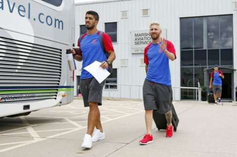 Con Messi a la cabeza, Barcelona viajó a Inglaterra para la pretemporada