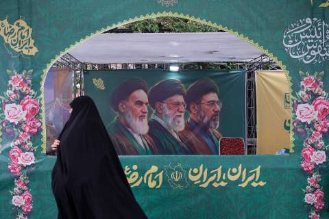 ¿Se abre una puerta? Irán envía con Pakistán una propuesta de negociación a EE. UU.