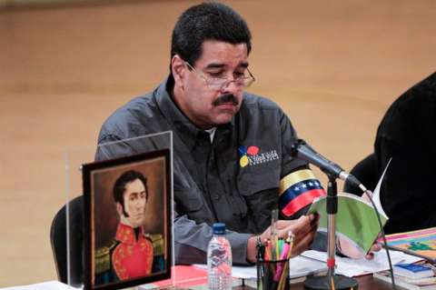Nicolás Maduro dice que Chávez pudo influir en la elección del nuevo papa