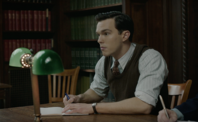 Nicholas Hoult caracteriza a J.D. Salinger en la película 'Rebel in the Rye'. / Cortesía