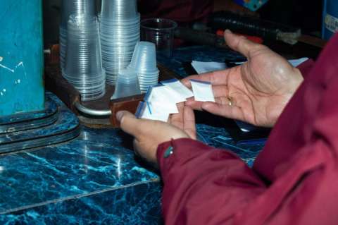 Hallan 50 menores de edad en sitios de expendio de licor y consumo de drogas en Kennedy