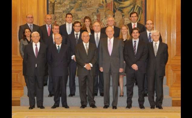 En 2012, el Grupo Ortiz fue invitado por la Casa Real, a un acto de reconocimiento por los 50 años de fundación de la Compañía. En la fotografía aparece el Rey Juan Carlos junto a los directivos de la multinacional.