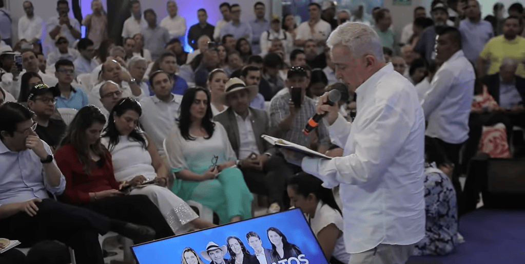 Expresidente Uribe habló de reglas de juego para elegir candidato único del Centro Democrático.