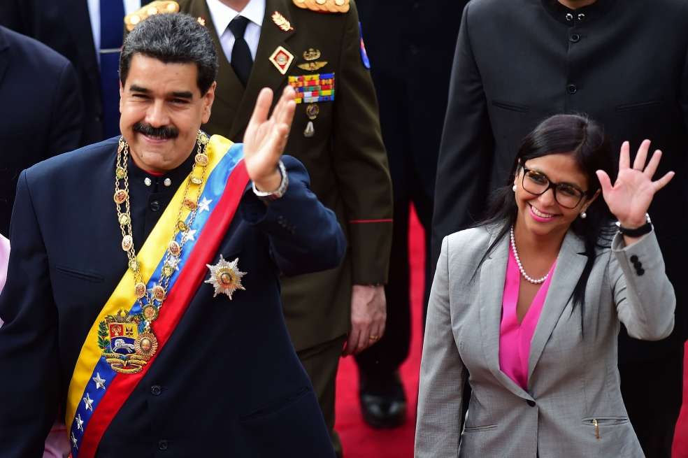 Nicolás Maduro, presidente de Venezuela y la vicepresidenta Delcy Rodríguez. / AFP