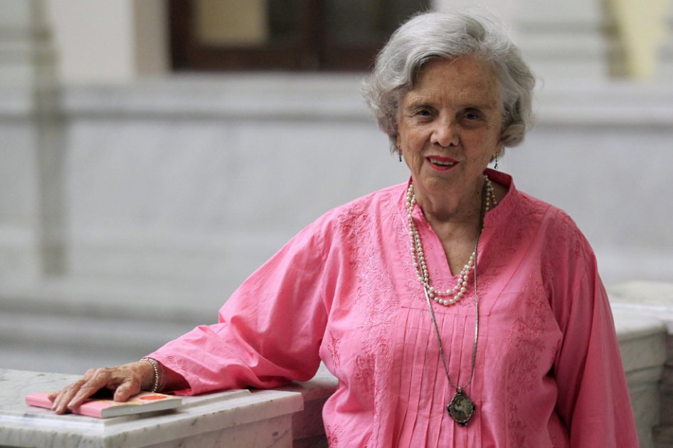 Una vez finalizada la ceremonia inaugural, se dio paso al homenaje a Elena Poniatowska (París, 1932). / EFE