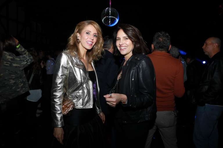 Alejandra Azcárate y Paola Turbay
