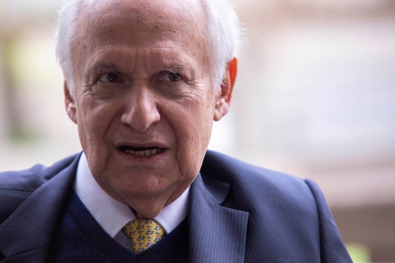 Patarroyo, su investigación y los medios de comunicación