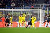 Con los colombianos de titulares, el Sheriff cayó ante el Inter