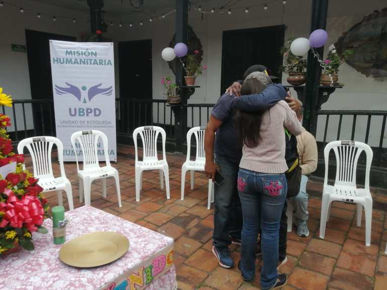 El reecuentro de una madre y su hijo después de 30 años de desaparición