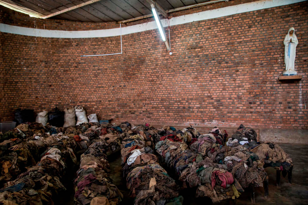 Ruanda conmemora el domingo el 25º aniversario del genocidio de 1994, una tragedia de la que pudo sobreponerse pero que sigue proyectando su sombra en el país. / AFP