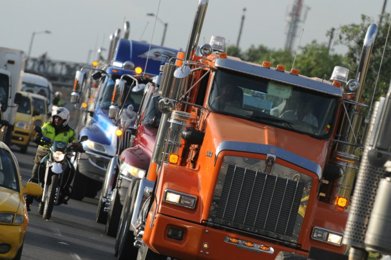 Gobierno lanza SITRA, la plataforma integral de tránsito y transporte