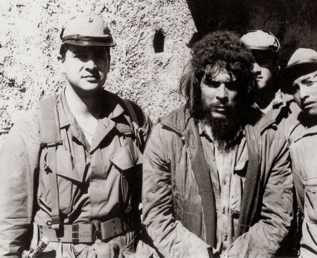 El 8 de octubre de 1967 fue capturado Ernesto Guevara por soldados bolivianos. Horas más tarde cumplieron la orden estadounidense de asesinarlo. / Archivo