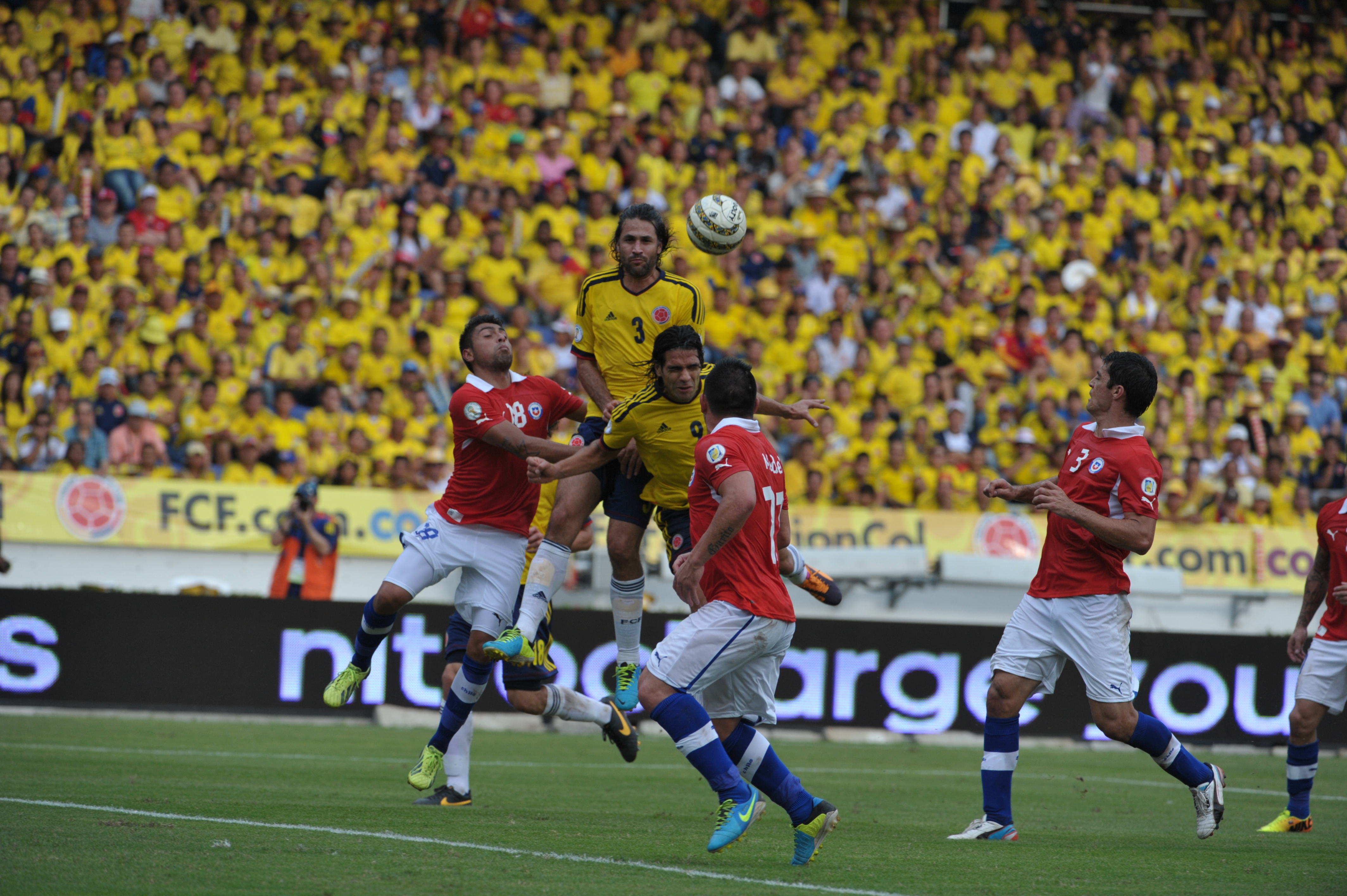 Partido Colombia vs Chile por la fecha 17 de las Eliminatorias Sudamericanas camino al Mundial de Brasil 2014, disputado en el estadio Metropolitano Roberto Meléndez de Barranquilla.