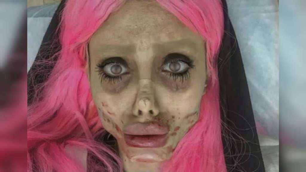 Sahar Tabar, más conocida como Angelina Jolie 'zombie' mostró su verdadera identidad.