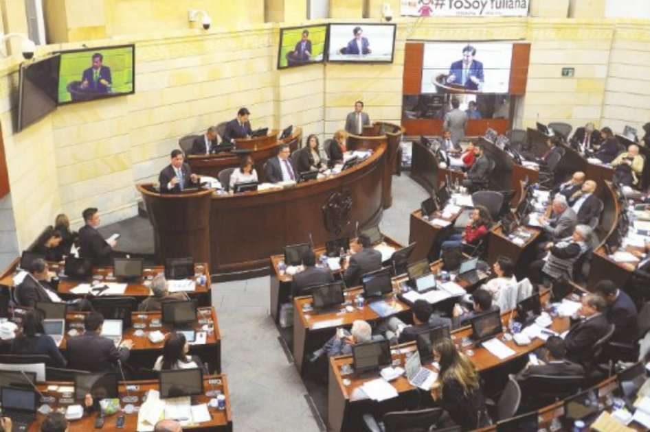 Aspecto del debate de ayer a la ley de amnistía, que no fue votada por el Centro Democrático. / Cristian Garavito - El Espectador.