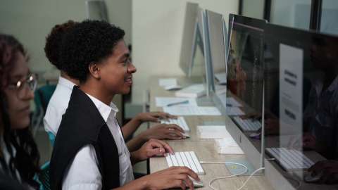Así puede inscribirse en los programas gratuitos del SENA: hay 51.000 cupos
