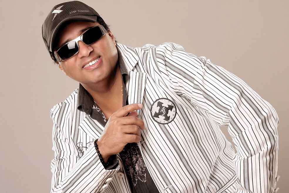 Richie Valdés, además de tener una carrera de solista exitosa, fue cofundador de Guayacán y hoy es director del Grupo Niche. / Cortesía
