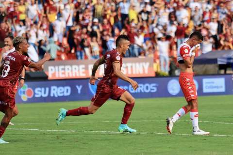 Deportes Tolima sigue imparable: goleó a Santa Fe en Ibagué