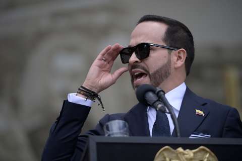 ¿De dónde saldrán los COP 636 billones del presupuesto de De la Espriella? | La Mesa Redonda