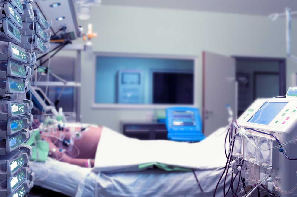 El coma inducido permite dormir el cerebro para desconectar a la persona de la realidad .