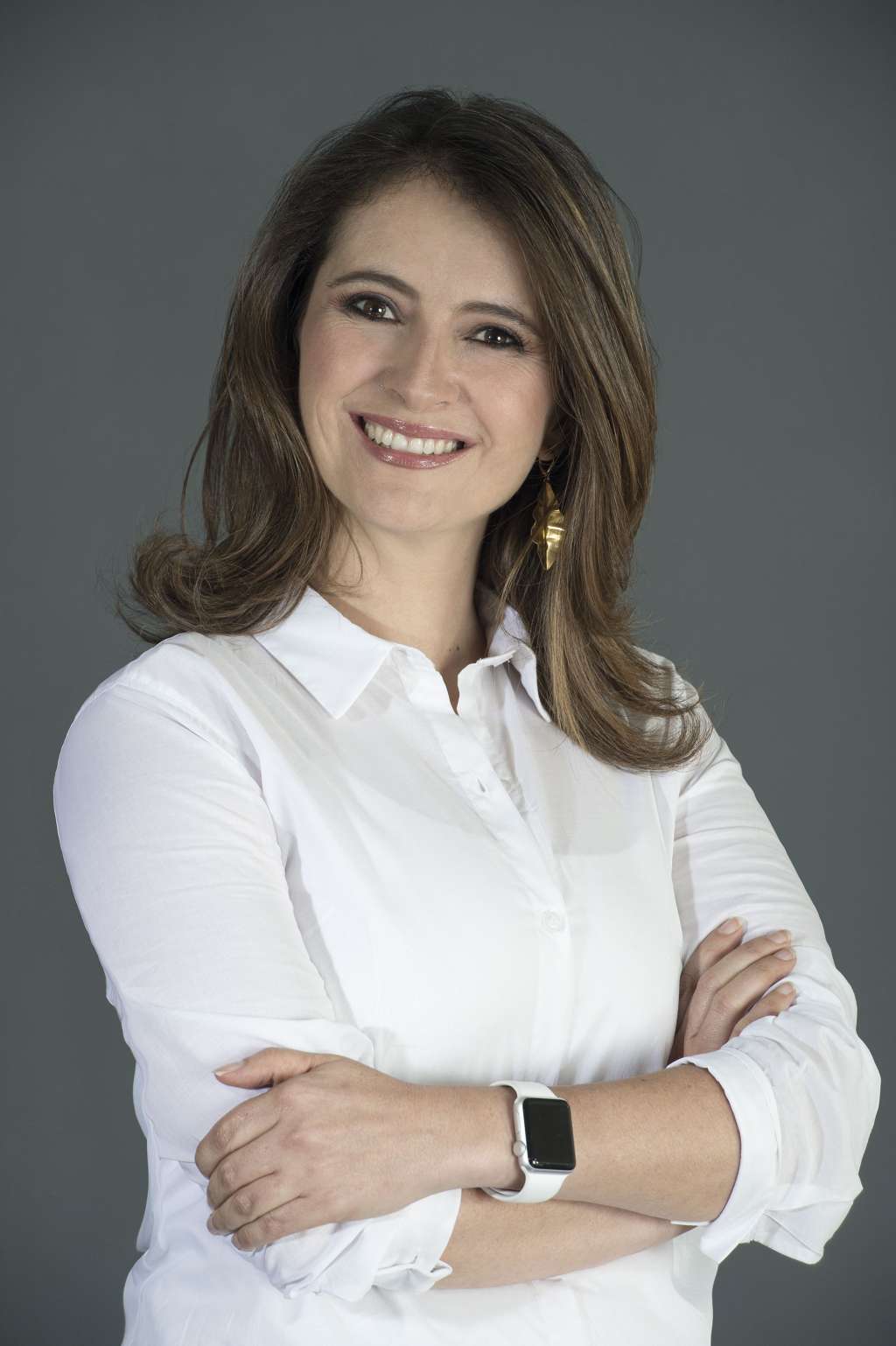 De puertas para afueraDentro del Congreso, la situación de las mujeres no es fácil, pero en la calle, las cosas se complican aún más. De acuerdo con cifras que dio a conocer Onu Mujeres hace un par de semanas, faltan 108 años para cerrar la brecha de género mundial y 202 años para lograr la paridad de género económica. Esta entidad asegura que las mujeres realizan 2,6 veces más trabajo doméstico y de cuidados no remunerado que los hombres. En Colombia, casi el 50% del empleo femenino es informal (reveló el Observatorio Laboral de la Universidad del Rosario el año pasado). Y según cifras de Medicina Legal, entre el 2017 y finales del 2018, 1.724 mujeres fueron asesinadas.