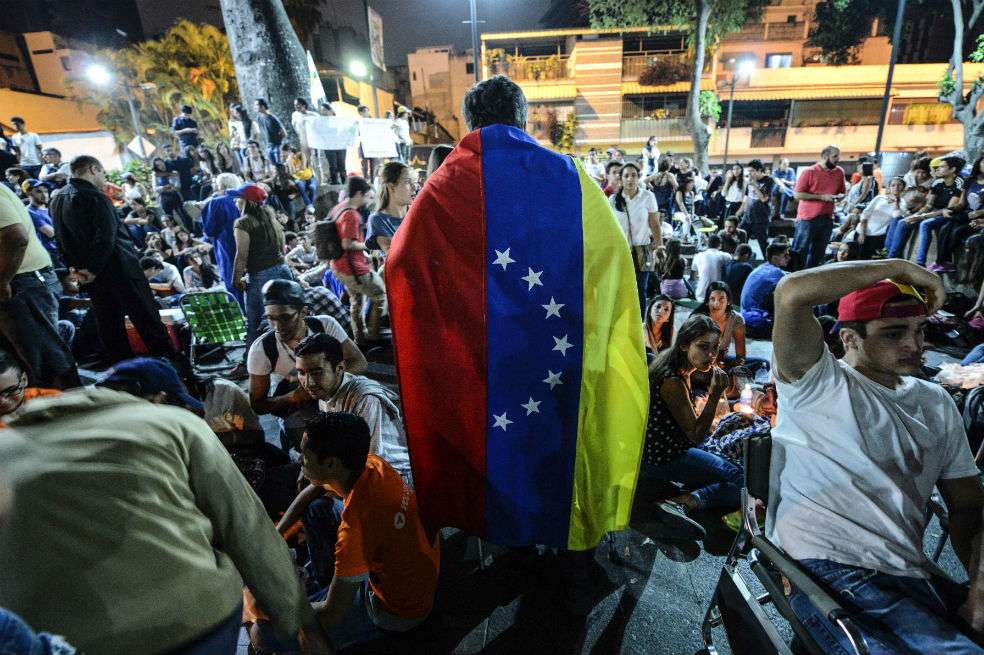 Siguen las protestas en Venezuela mientras crecen las voces críticas al gobierno dentro del chavismo. / AFP