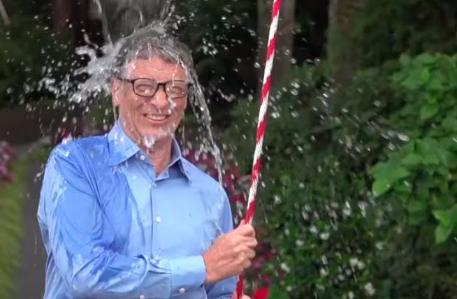 Bill Gates, uno de los participantes en el "Ice Bucket Challenge" /Foto: Cromos