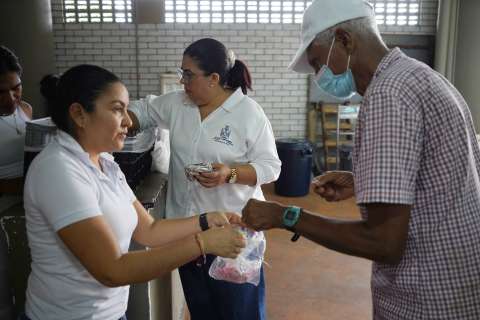 La alianza que está llevando comida a miles de damnificados por las inundaciones en Montería
