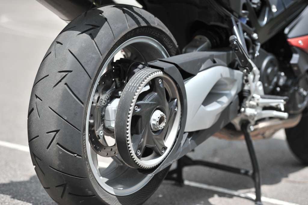 Motocicleta BMW F800 GT.
