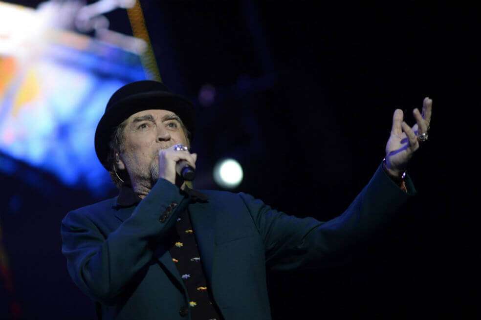 La salud de Joaquín Sabina ha sido noticia en muchas más ocasiones, especialmente cuando fue víctima de un derrame cerebral en 2001 del que se recuperó.
/ Archivo EFE