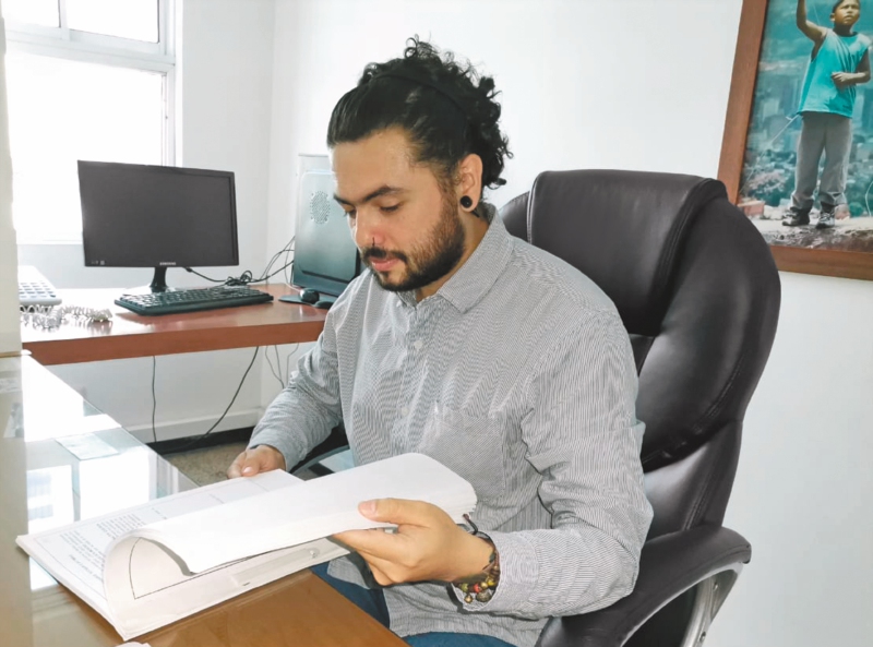 El abogado Sergio Arboleda lleva años investigando casos de falsos positivos. Según él, hay muchas mayores responsabilidades penales del excomandante del Ejército, asegura y da razones. / Cortesía