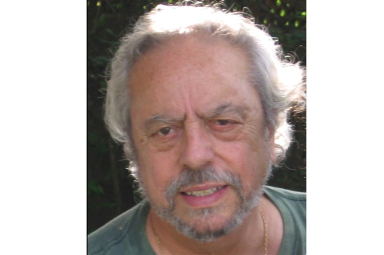 Eduardo Camacho Guizado: los escritores le rinden tributo