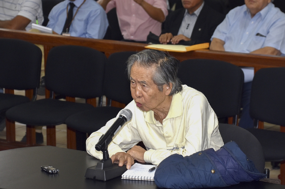 Alberto Fujimori también tiene que responder por la masacre de Pativilca, en la que seis campesinos murieron a manos de paramilitares. / AFP