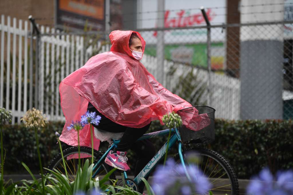 Lloviznas e inundaciones en la ciudad de Bogotá