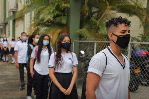 Por fallo de juzgado, hoy iniciaron las clases presenciales en Cali