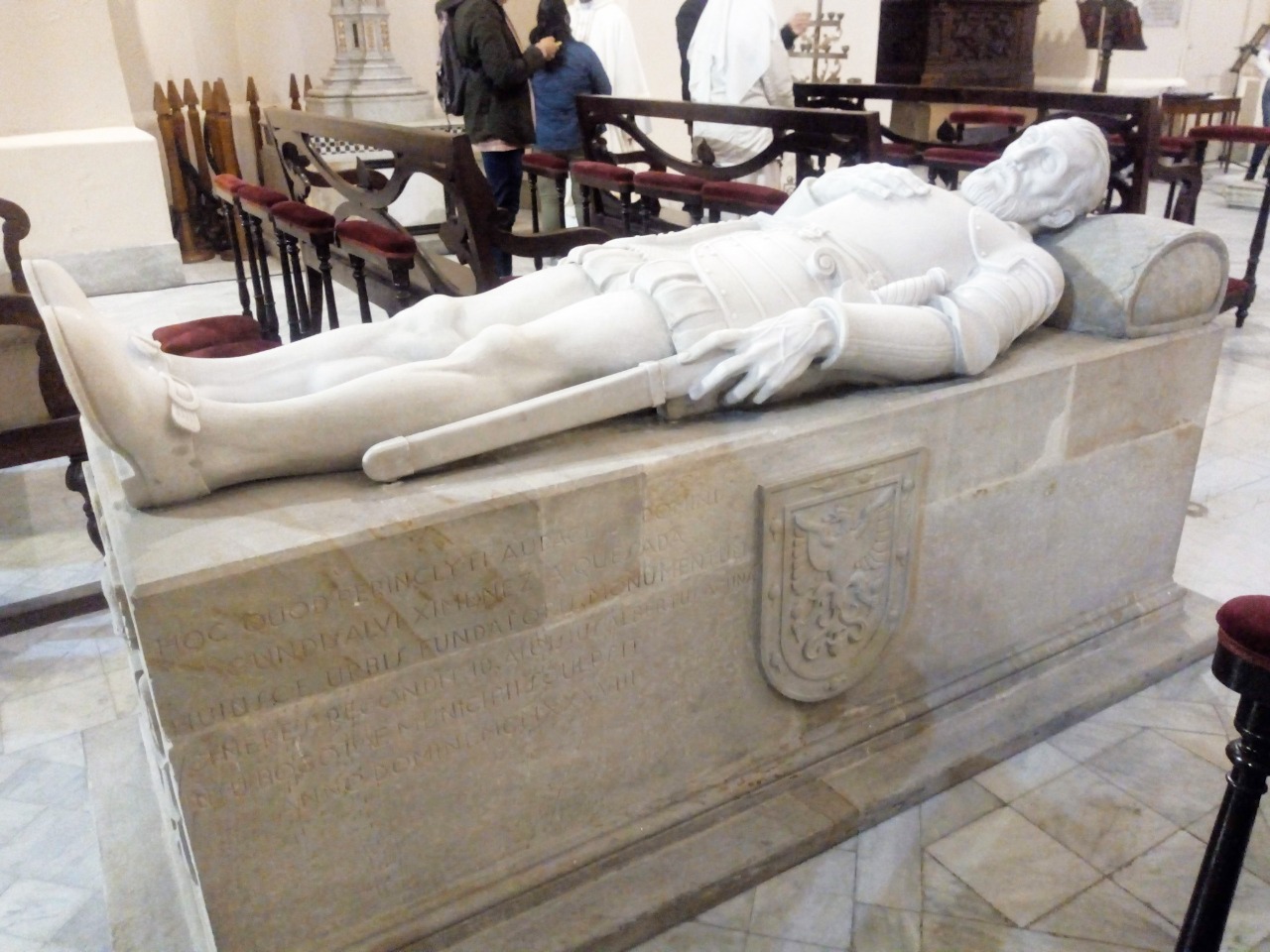Tumba de Quesada en la Capilla de Santa Isabel de Hungría.