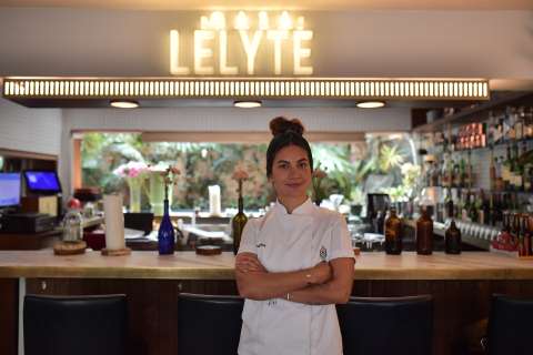 “En la cocina soy el hada de las plantas comestibles”: María Angélica Bernal