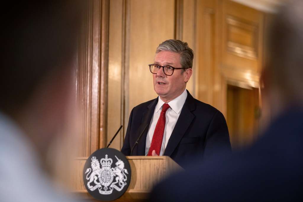 London (United Kingdom), 01/08/2024.- British Prime Minister Keir Starmer speaks during a news conference at Downing Street in London, Britain, 01 August 2024. Starmer warned social media companies that crimes were taking place 'on your premises' after violent disorder across Britain by far-right demonstrators this week appeared to be sparked by online misinformation. (Reino Unido, Londres) EFE/EPA/BETTY LAURA ZAPATA / POOL