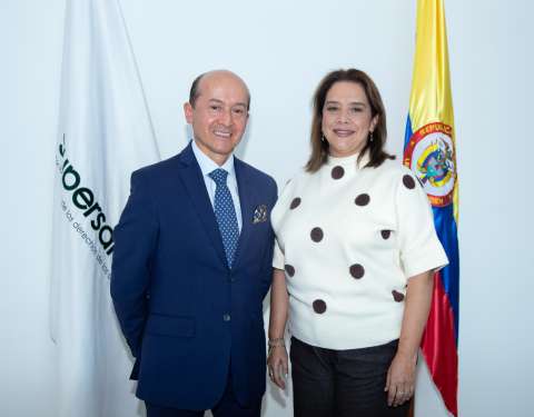 La Supersalud cambia los interventores en las EPS Coosalud y Famisanar