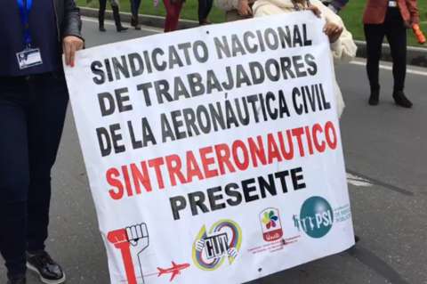 Trabajadores de la Aerocivil protestan por supuestos incumplimientos del Gobierno