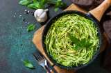 Pasta al pesto: nunca fue tan rápido llevar este plato a tu mesa