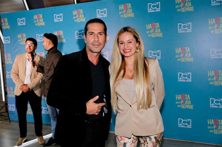 Gregorio Pernía y Erika Rodríguez en Hasta que la plata nos separe