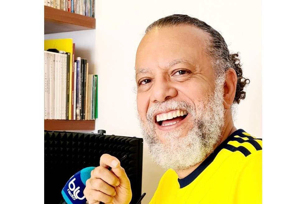 Ayer, Alberto Linero subió la primera foto de la que sería su novia, pero de espaldas y sin etiquetarla. Aquí te contamos de quién se trataría y cómo es su cara.