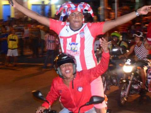 Apareció el hincha del Junior viral por “celébralo curramba” y así recordó el día