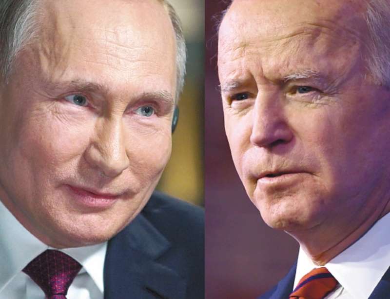 Algunos expertos creen que la celebración de la cumbre entre el mandatario estadounidense y ruso es en sí misma una victoria para Putin, que quiere afirmar a Rusia como potencia en el juego geopolítico mundial, actualmente dominado por la rivalidad entre China y Estados Unidos. / AFP - Angela Weiss y Alexey Druzhinin