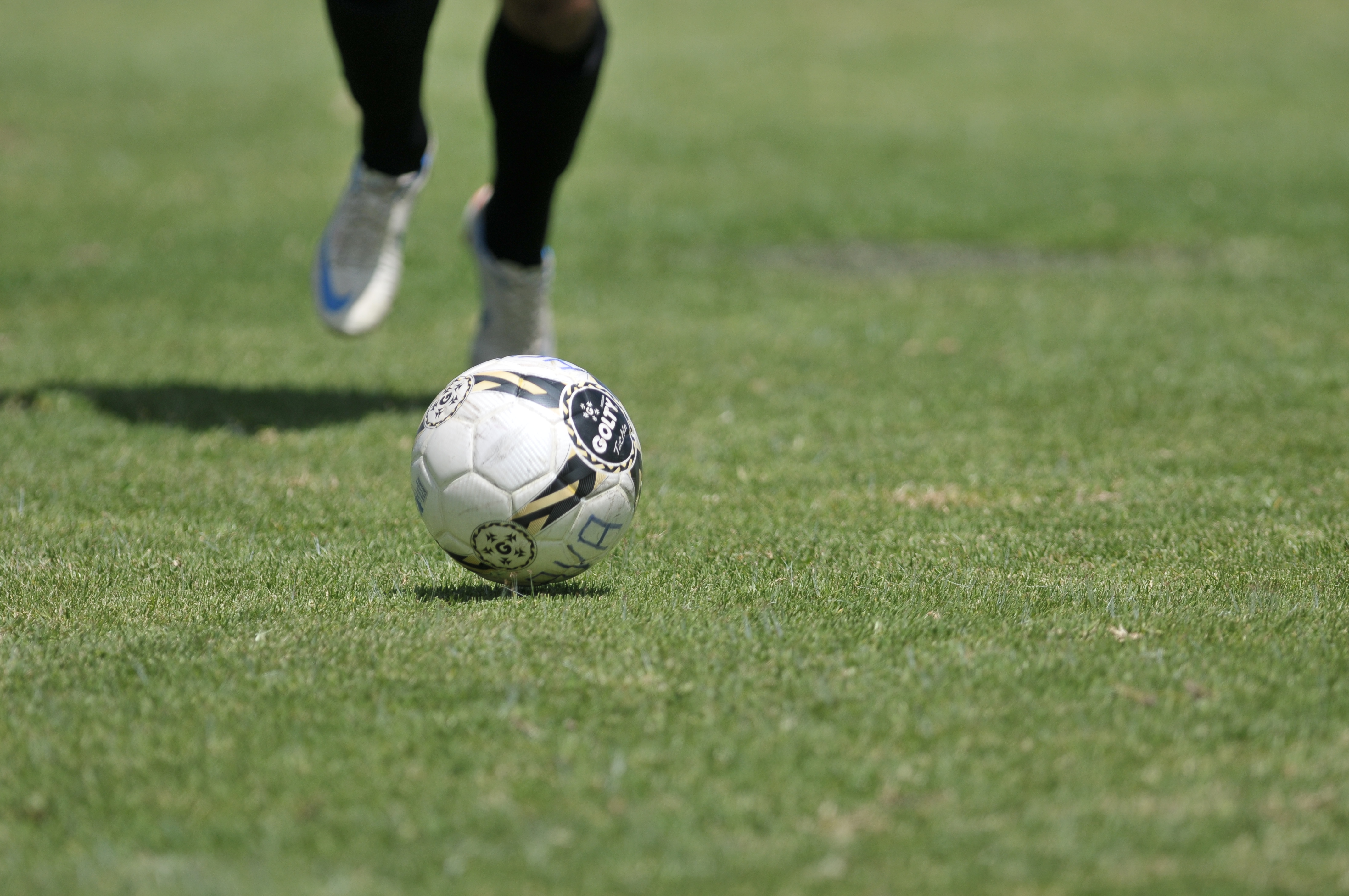 Partido entre el Club deportivo Olaya Herrera y equipo proveniente de Facatativá en el Parque estadio el Olaya de Bogotá