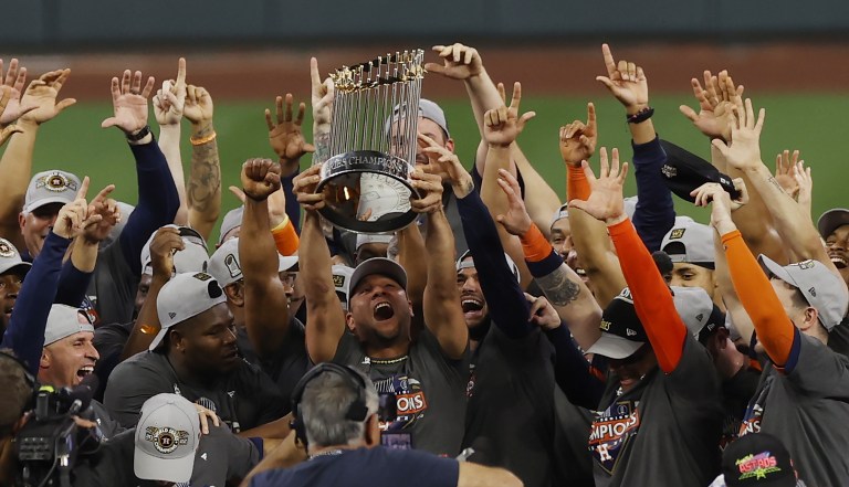 Serie Mundial de las Grandes Ligas: Los Astros, ¡por fin, astros!