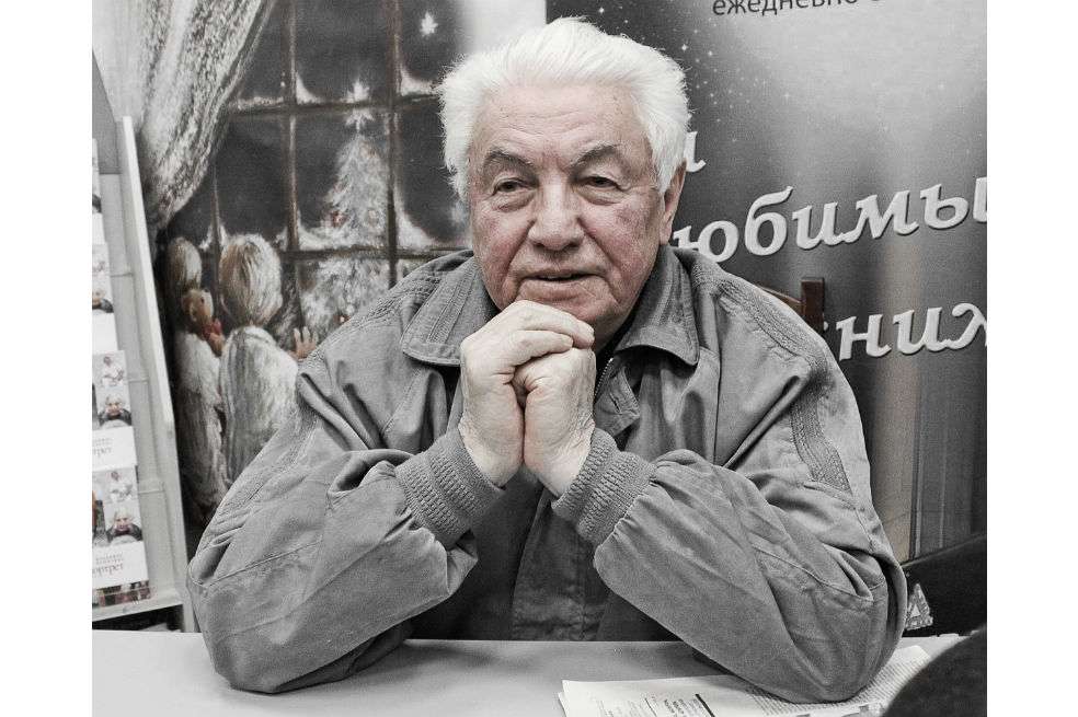 Voinóvich se dio a conocer en un primer momento como autor satírico, con "Vida e insólitas aventuras del soldado Iván Chonkin". / Cortesía